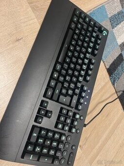 Klávesnica Logitech G213