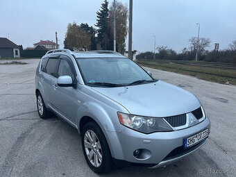 Mitsubishi Outlander 2.2 DI-D 4x4 instyle 7miest navi xenon - 1