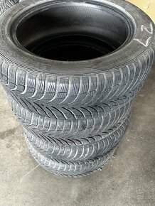 GOODYEAR ULTRAGRIP 7+ 205/55 R16 5mm