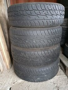 Zimné pneumatiky 215/65 R16