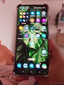 Oppo Reno 12 5G skoro nový.