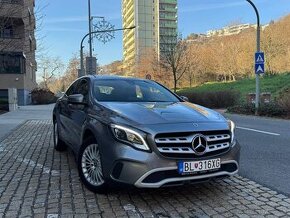 Mercedes-Benz GLA 180 d A/T