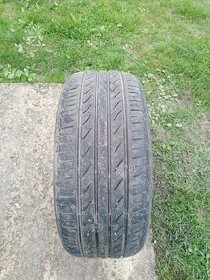 Pneu 225/45 R17