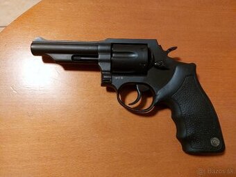 Revolver Taurus 65