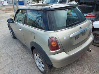 Mini Cooper R56, 1.6i,88kw2009,6kvalt,klimatizace