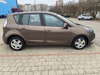 Predám Renault Scenic 1.6 benzín