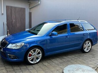 ŠKODA OCTAVIA 2 RS DSG 2,0 tdi 125 kw Race Blue WEBASTO - 1