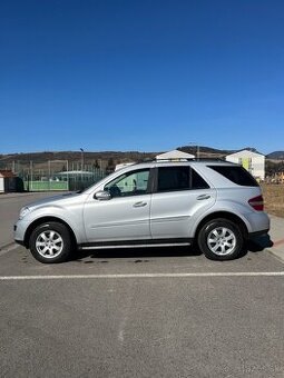 Mercedes ML320