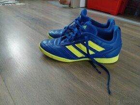 halove tenisky adidas c.37,5