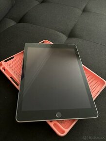 Ipad 6 - 1