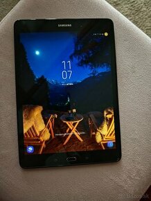 Samsung Galaxy Tab A SM-P550 - 1