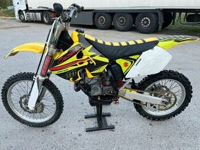 Suzuki RM 125 - 1