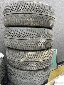 225/55 R18 Michelin Alpin 5