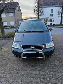 Volkswagen Sharan - 1