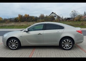 Opel Insignia 1,8 benzín