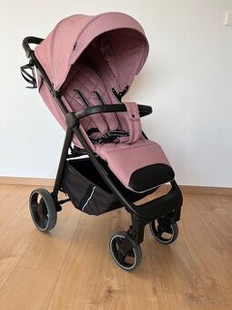 Športový kočiar Carrello Bravo Crystal Pink 2023