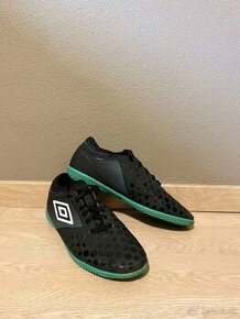 Umbro halovky, rozmer EU/42