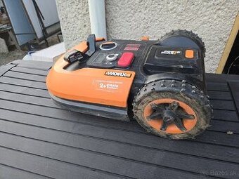 Robotická kosačka Worx Landroid L1000