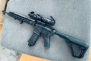 Daniel Defense DDM4 V7 PRO Black (AR-15, guľovnica).