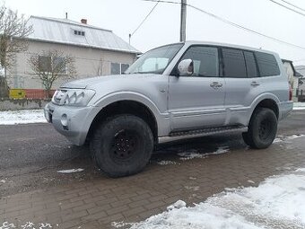 Mitsubishi Pajero 3