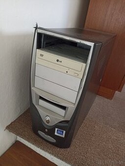 pc dual core , 4gb ram asi ,nvidia grafika gt 240 bez cd-rom