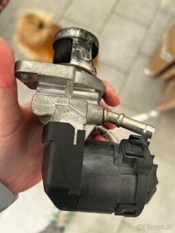 Egr ventil BMW f10 - 1