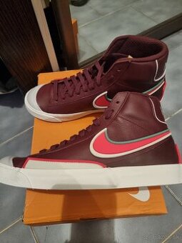 Nove Nike BLAZER MID 77 INFINITE v. 43