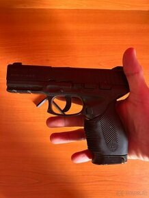 Taurus PT 24/7 CO2 - 1