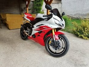 Yamaha r6