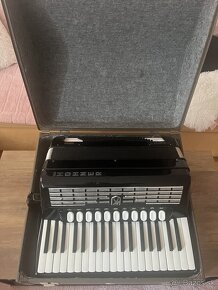 96 basový akordeon HOHNER Favorit IV P