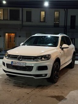 Volkswagen Touareg 3.0 TDI R-Line Panoráma