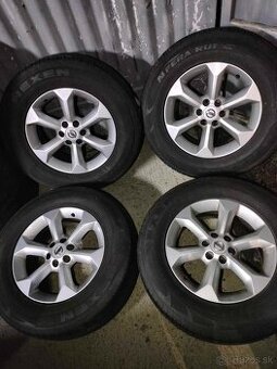 4ks alu disky orig. Nissan 6x139,7 R17  pneu 255/65 r17