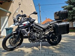 Triumph Tiger 800 XCA 95k M6 (benzín)