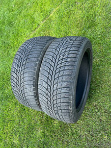 Zimne pneu 235/45 R17 Bridgestone