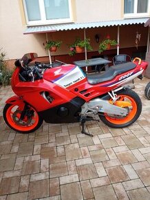 Honda cbr600f