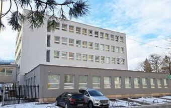 Priestory 66,9 m2 pre administratívu alebo služby, Hollého