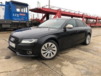 Audi A4 B8 3.2 FSI V6 Quattro - 1