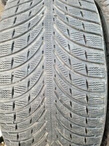 255/45R20 Michelin