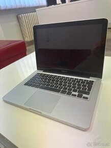 MacBook Pro Late 2011 - 1