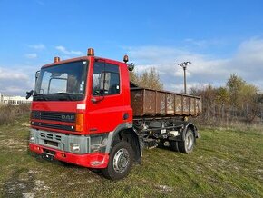 DAF 65.210 4x4 HÁKOVÝ NOSIČ KONTAJNEROV