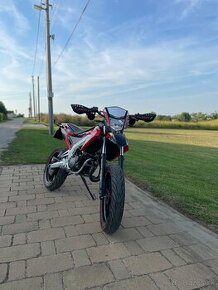 Aprilia sx50 supermoto