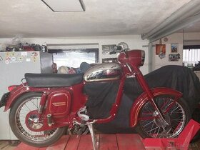 jawa 250/590