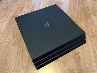 P: Playstation 4 Pro 1TB