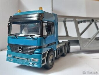 Model kamionu Mercedes Actros - 1