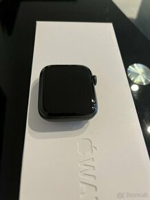 Apple Watch SE 2022 44 mm NIKE - 1