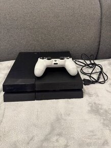 PS4 1TB - 1