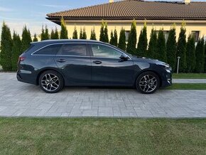 Kia Ceed Sw 1,5 benzín 118 kw