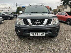 Nissan navara 2.5 td 4x4  pickup dovoz gb