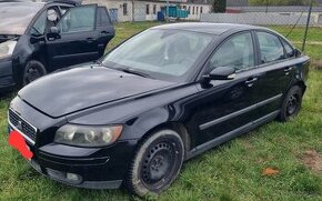 Rozpredám volvo s40 2005 2.0 tdci 100kw - 1