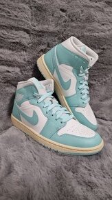 WMNS AIR JORDAN 1 MID